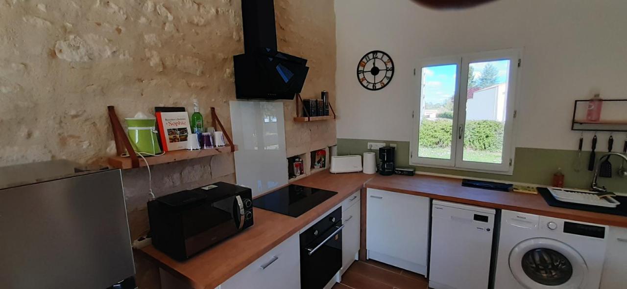 Le Clos Des Chevaliers Pons Extérieur photo